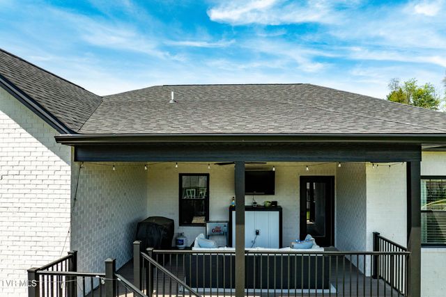 190 Tanners Cove, Johnson City, TN 37615