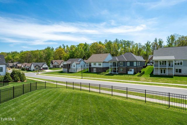 190 Tanners Cove, Johnson City, TN 37615