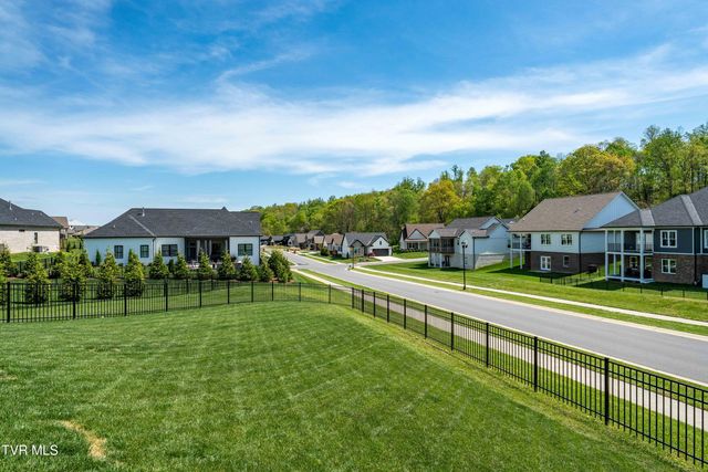 190 Tanners Cove, Johnson City, TN 37615