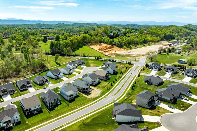 190 Tanners Cove, Johnson City, TN 37615