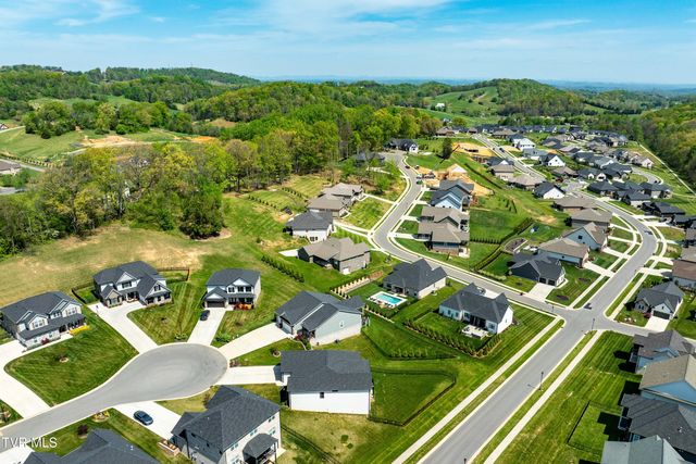 190 Tanners Cove, Johnson City, TN 37615