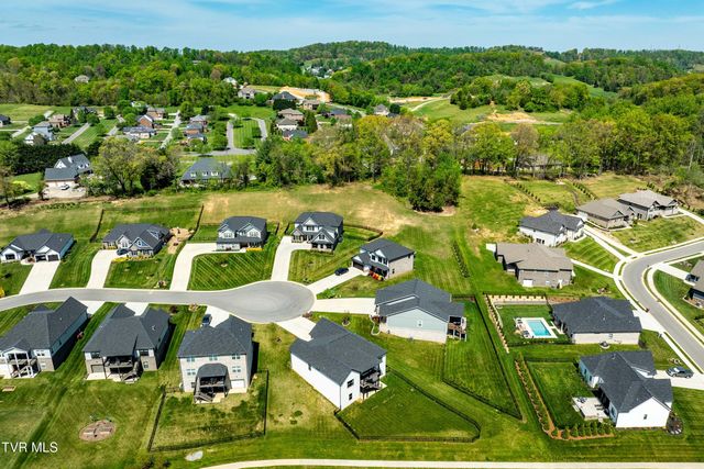 190 Tanners Cove, Johnson City, TN 37615
