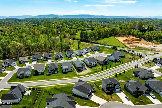 190 Tanners Cove, Johnson City, TN 37615