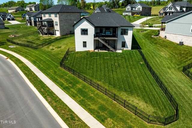 190 Tanners Cove, Johnson City, TN 37615