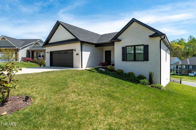 190 Tanners Cove, Johnson City, TN 37615