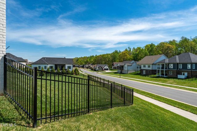 190 Tanners Cove, Johnson City, TN 37615