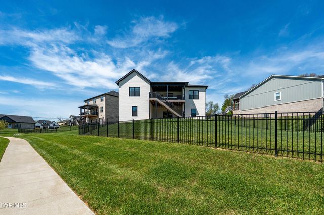190 Tanners Cove, Johnson City, TN 37615