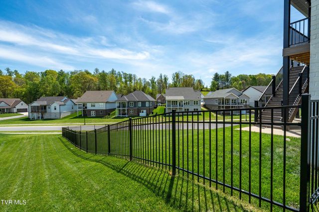 190 Tanners Cove, Johnson City, TN 37615