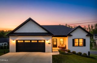 190 Tanners Cove, Johnson City, TN 37615