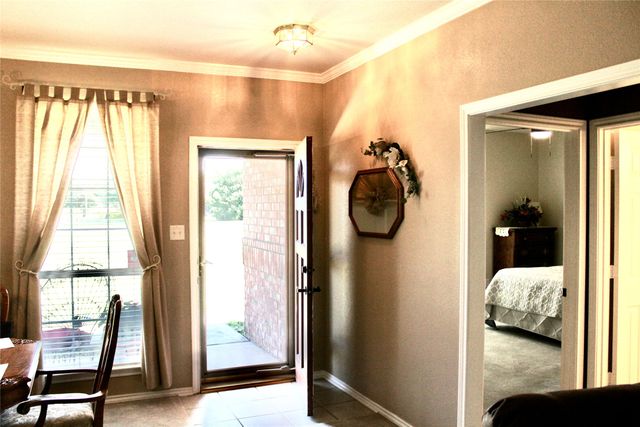 166 Meadowview Circle, Van Alstyne, TX 75495