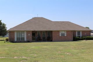 166 Meadowview Circle, Van Alstyne, TX 75495