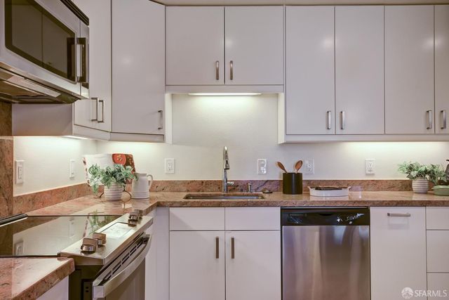 1171 Compass Lane 209, Foster City, CA 94404