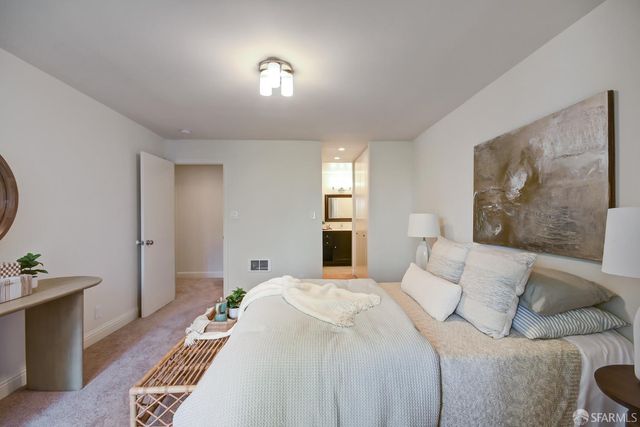 1171 Compass Lane 209, Foster City, CA 94404