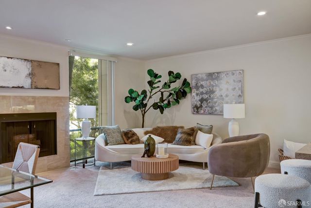 1171 Compass Lane 209, Foster City, CA 94404