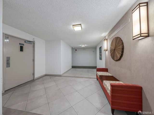 1171 Compass Lane 209, Foster City, CA 94404