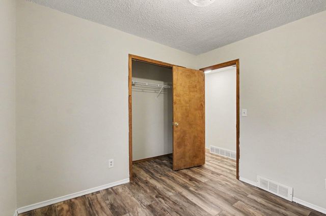 86 Hickory Nut Lane, Springfield City, MI 49037