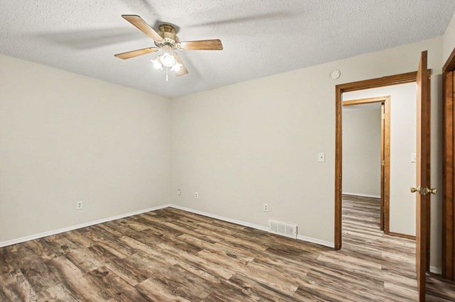 86 Hickory Nut Lane, Springfield City, MI 49037