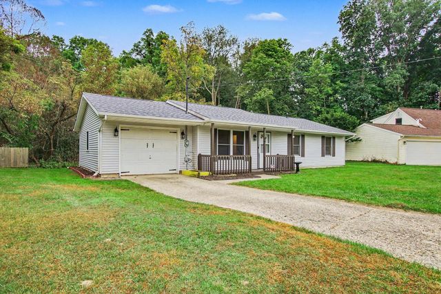 86 Hickory Nut Lane, Springfield City, MI 49037