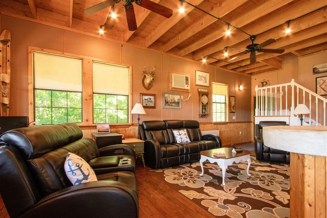 98 Nanas Lane, Concord, VT 05824