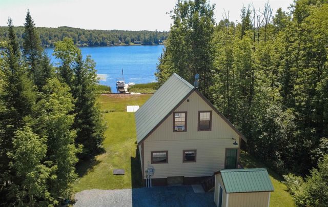 98 Nanas Lane, Concord, VT 05824