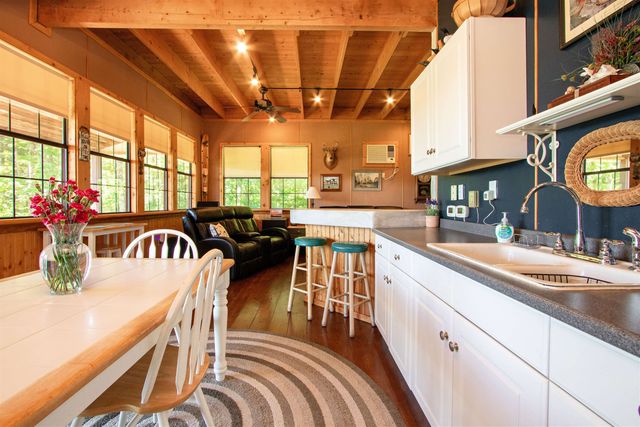 98 Nanas Lane, Concord, VT 05824