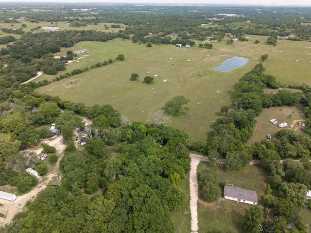 5309 Burleson Oaks Drive, Burleson, TX 76028