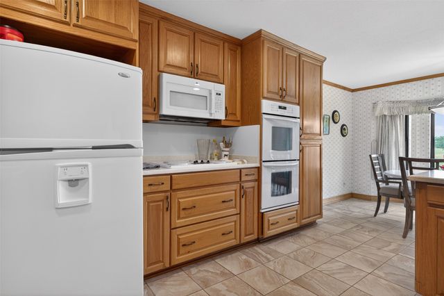 5309 Burleson Oaks Drive, Burleson, TX 76028