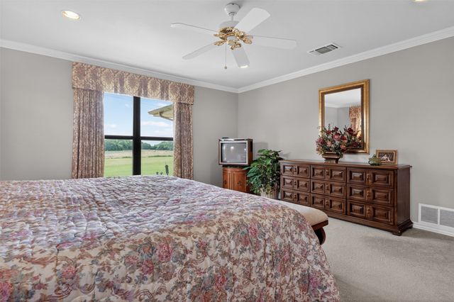 5309 Burleson Oaks Drive, Burleson, TX 76028