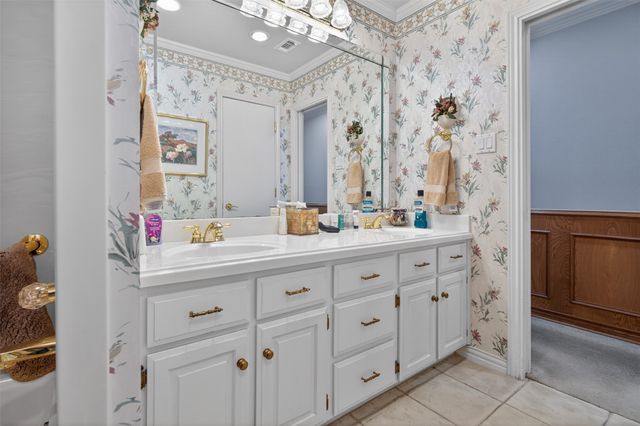 5309 Burleson Oaks Drive, Burleson, TX 76028