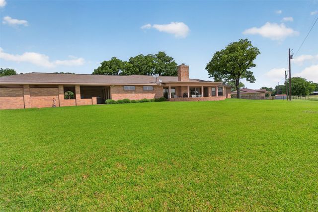 5309 Burleson Oaks Drive, Burleson, TX 76028