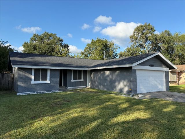 16814 Barcelona Drive, Friendswood, TX 77546