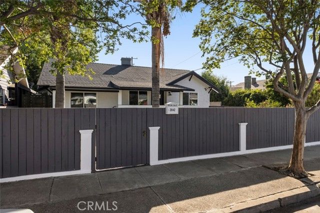 2842 W Avenue 33, Los Angeles, CA 90065