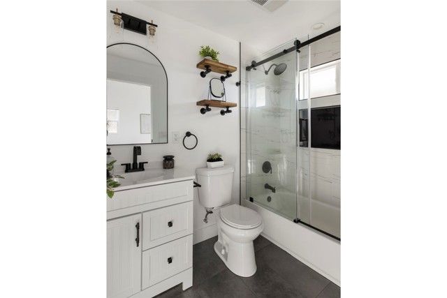 2842 W Avenue 33, Los Angeles, CA 90065