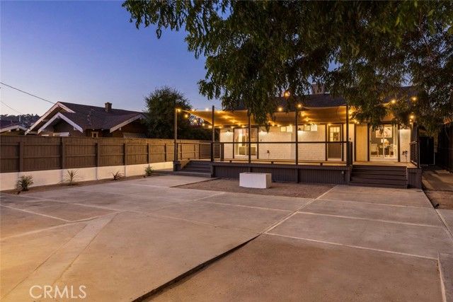 2842 W Avenue 33, Los Angeles, CA 90065