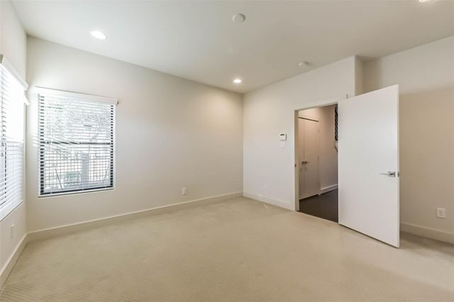 3206 N Macgregor Way A, Houston, TX 77004