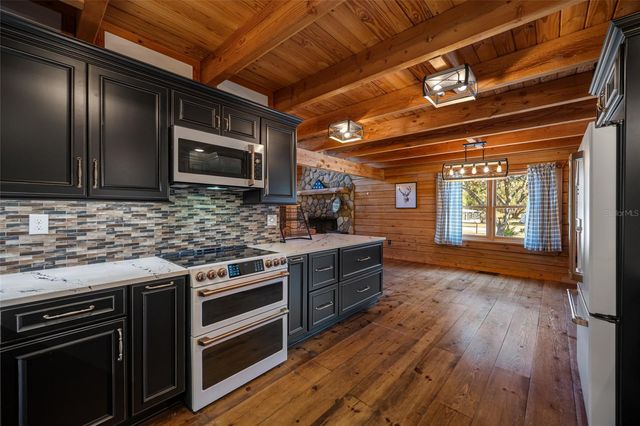 9802 ROYAL PALM AVENUE, New Port Richey, FL 34654