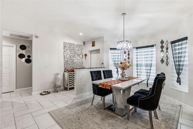 5001 18TH STREET E, Bradenton, FL 34203