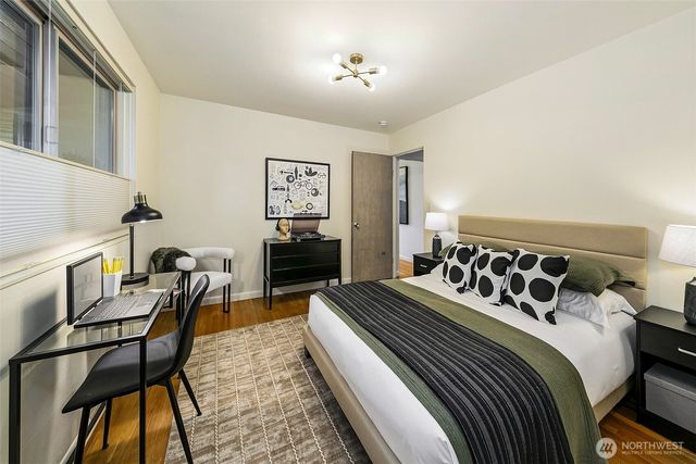 6533 38th Avenue SW, Seattle, WA 98126
