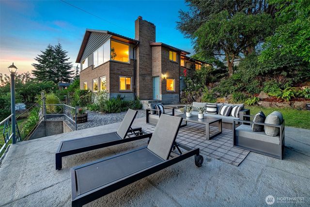 6533 38th Avenue SW, Seattle, WA 98126