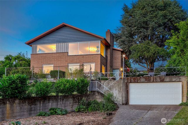 6533 38th Avenue SW, Seattle, WA 98126