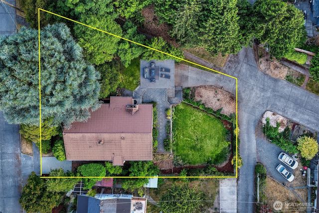 6533 38th Avenue SW, Seattle, WA 98126
