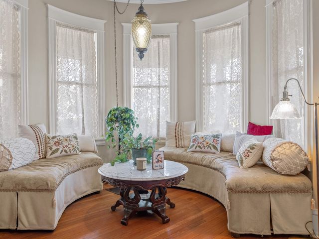 422 South Limestone Street, Gaffney, SC 29340