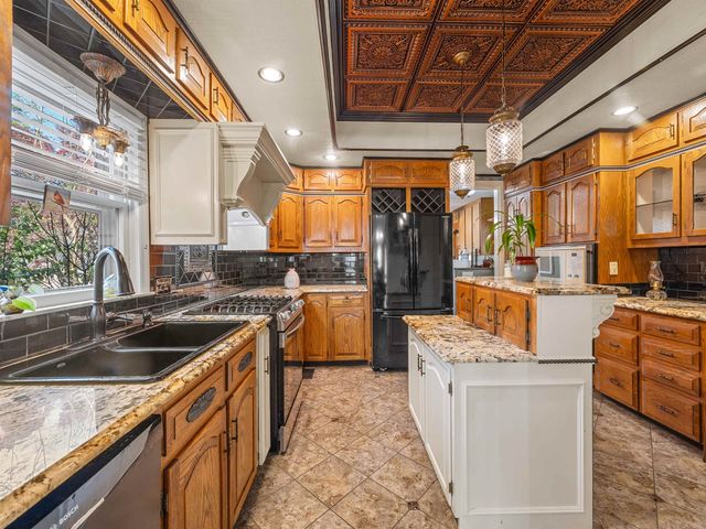 422 South Limestone Street, Gaffney, SC 29340