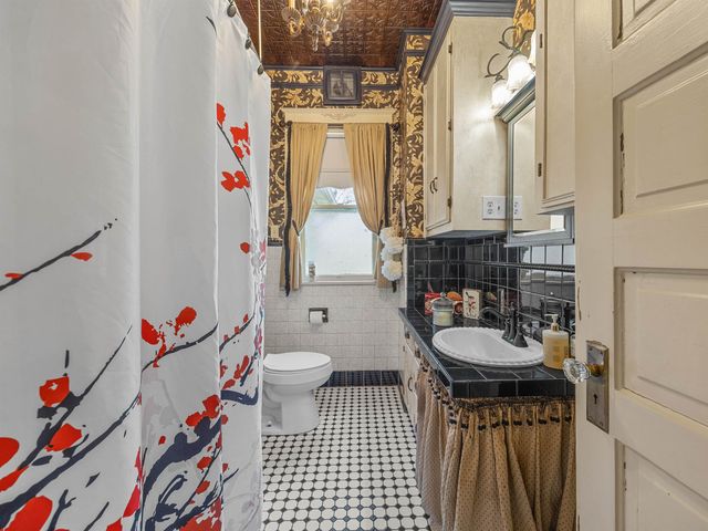 422 South Limestone Street, Gaffney, SC 29340