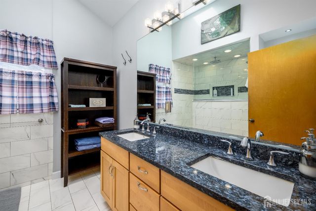 13 King Street, Edison, NJ 08820