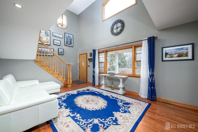 13 King Street, Edison, NJ 08820