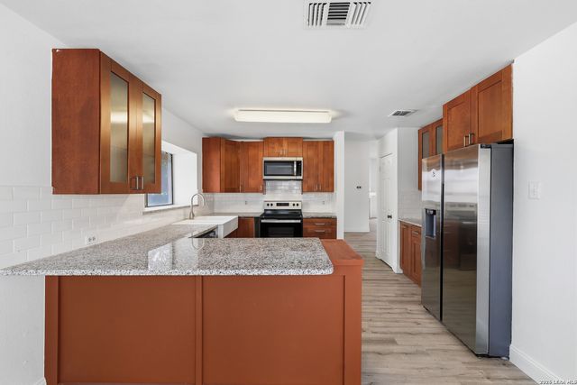 7107 Grassy Trl, San Antonio, TX 78244