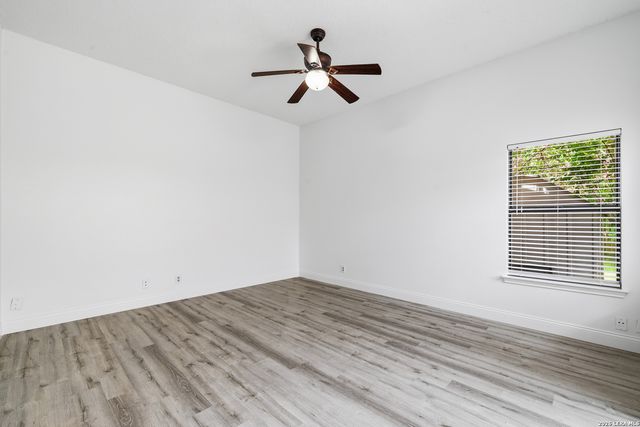 7107 Grassy Trl, San Antonio, TX 78244