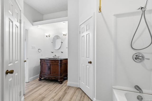 7107 Grassy Trl, San Antonio, TX 78244