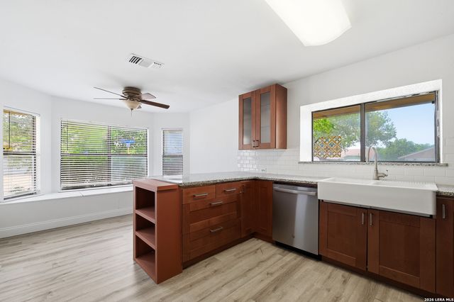 7107 Grassy Trl, San Antonio, TX 78244
